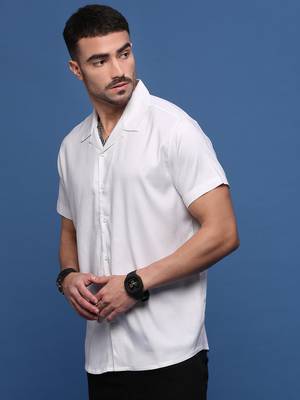 men's white solid cuban collar relaxed fit shirt 3