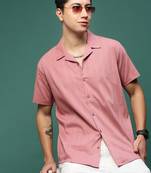 men's mauve solid cuban collar relaxed fit shirt