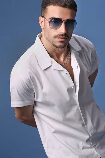 men's white solid cuban collar relaxed fit shirt