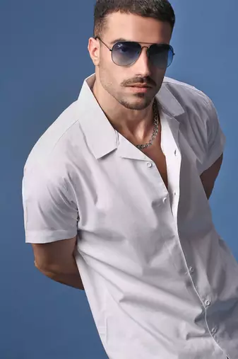 men's white solid cuban collar relaxed fit shirt