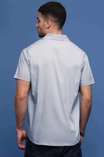 men's blue solid cuban collar relaxed fit shirt