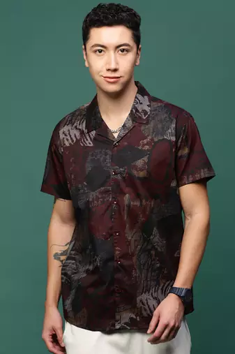 men's maroon abstract cuban collar relaxed fit shirt