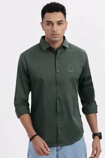 men's green solid slim fit shirt