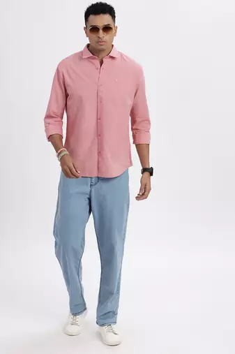 men's peach solid slim fit shirt
