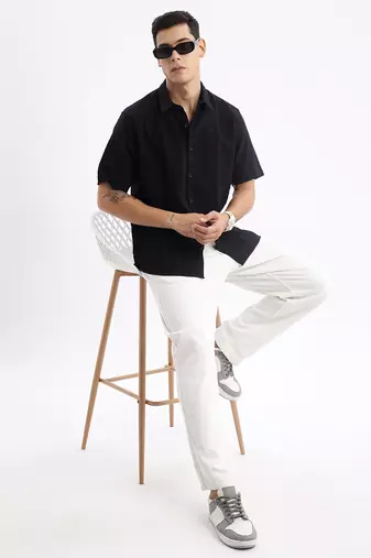 men's short sleeves solid slim fit black shirt