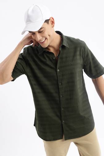 men's short sleeves solid slim fit green shirt