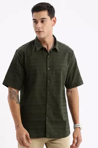 men's short sleeves solid slim fit green shirt