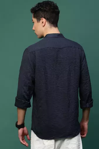 men's navy blue solid slim fit shirt