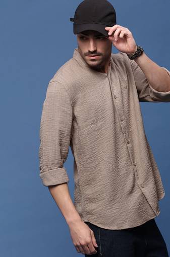 men's brown solid slim fit shirt
