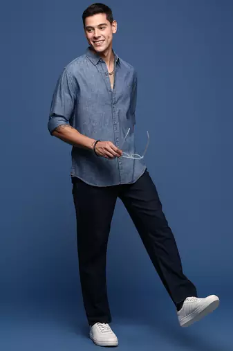 men's solid blue slim fit shirt