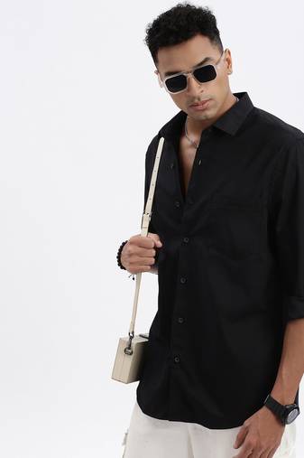 men's black solid slim fit shirt