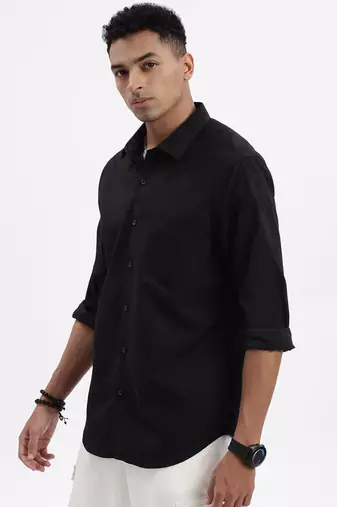 men's black solid slim fit shirt