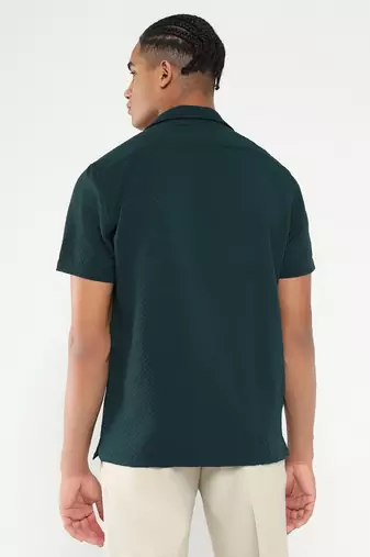 men's green cuban collar relaxed fit solid shirt