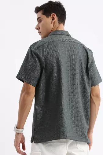 men's cuban collar solid relaxed fit green shirt