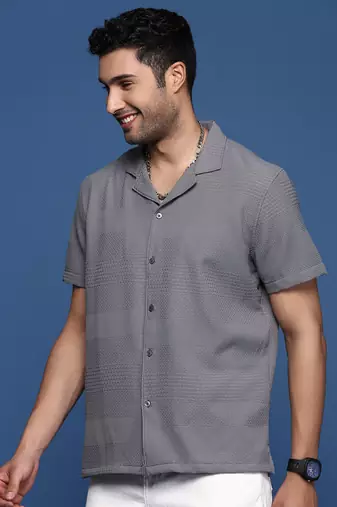 men's cuban collar solid relaxed fit grey shirt