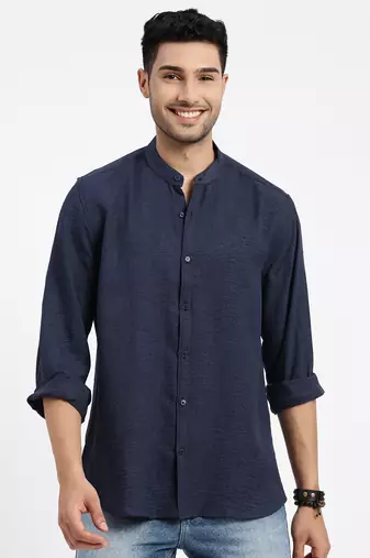 men's navy blue solid slim fit shirt