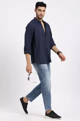 men's navy blue solid slim fit shirt