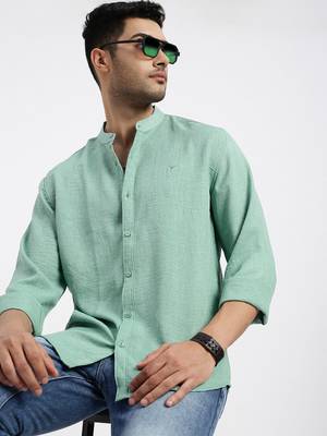 men's green solid slim fit shirt 1
