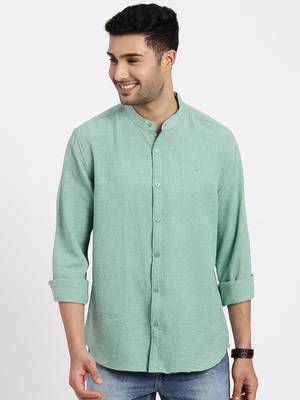 men's green solid slim fit shirt 2