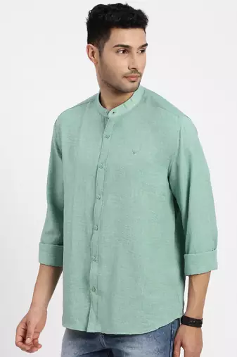 men's green solid slim fit shirt