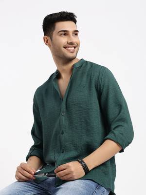 men's green solid slim fit shirt 1