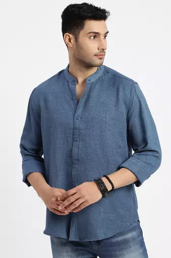 men's blue solid slim fit shirt