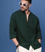 Showoff men's green solid slim fit shirt