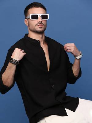 Showoff men's black solid slim fit shirt 1