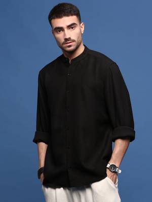 Showoff men's black solid slim fit shirt 3