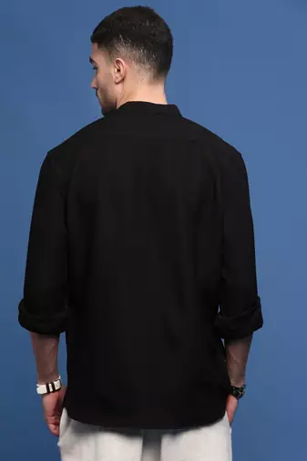 Showoff men's black solid slim fit shirt
