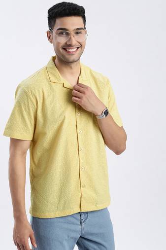 men's yellow solid cuban collar relaxed fit shirt