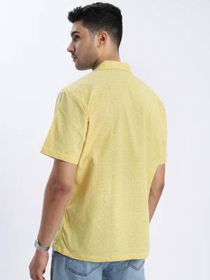 men's yellow solid cuban collar relaxed fit shirt 4