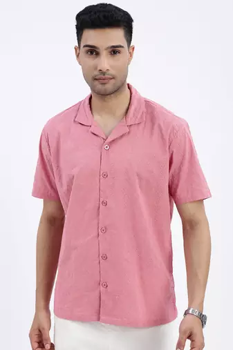 men's pink solid cuban collar relaxed fit shirt