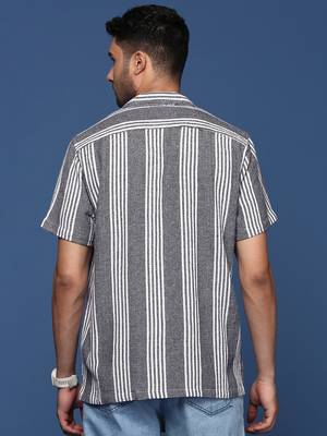 men's cuban collar striped black relaxed fit shirt 4