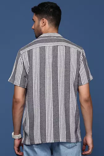 men's cuban collar striped black relaxed fit shirt