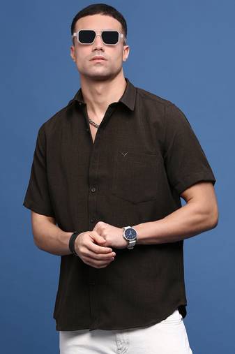 men's green solid slim fit shirt