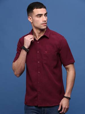 men's burgundy solid slim fit shirt 2