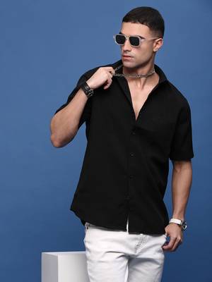 men's black solid slim fit shirt 1