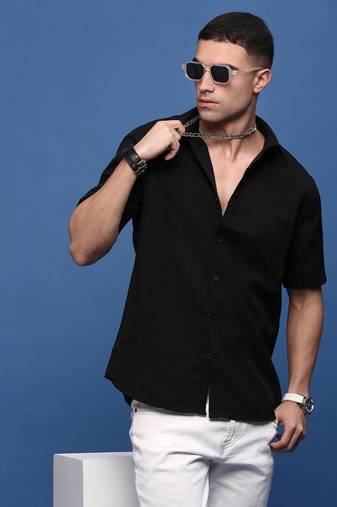 men's black solid slim fit shirt
