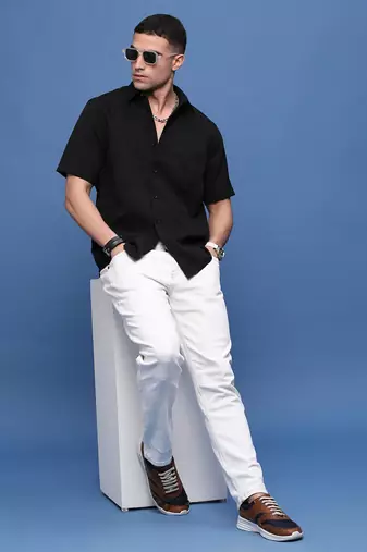 men's black solid slim fit shirt