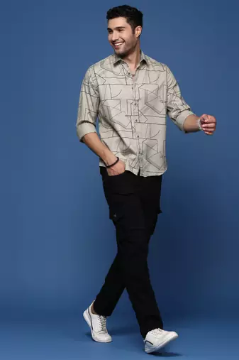 Showoff men's geometric slim fit grey shirt