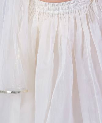 White lehanga and yellow choli with dupatta ethnic set 5