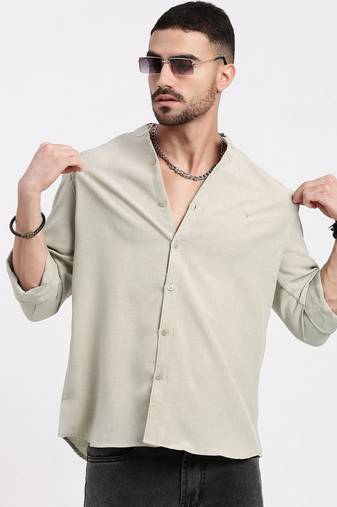 men's beige solid slim fit shirt