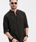 men's olive solid slim fit shirt