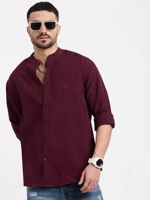 men's maroon solid slim fit shirt 1