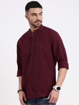 men's maroon solid slim fit shirt 3