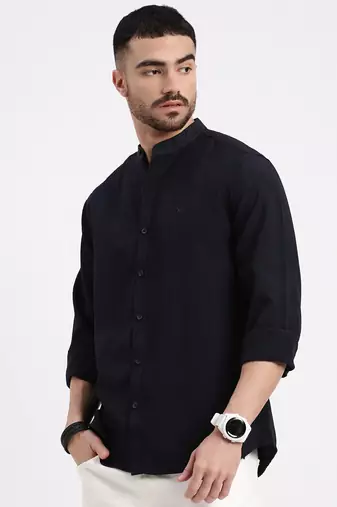men's navy blue solid slim fit shirt