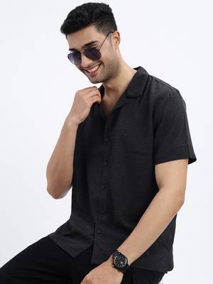 men's black solid cuban collar relaxed fit shirt 1
