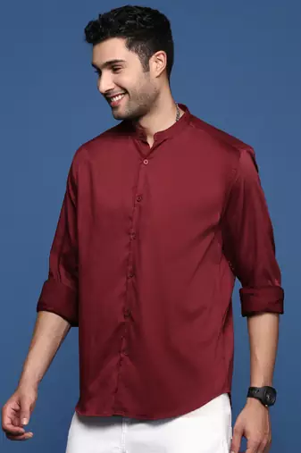 men's mandarin collar solid slim fit maroon shirt