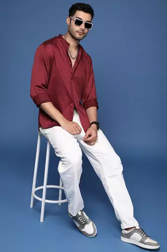 men's mandarin collar solid slim fit maroon shirt